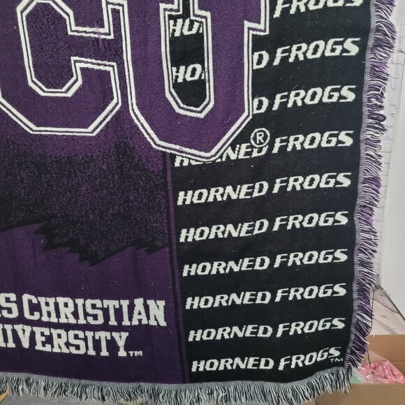 TCU Texas Christian University Purple Black Horned Frogs Throw Blanket 54x41" - Picture 6 of 9
